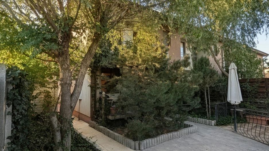 Padurea Cernica - Casa P+1+Pod Inalt, Lot pe Colt 250 Mp, Mobilata - Poză 31