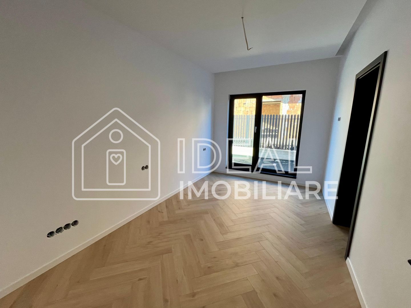 Apartament premium cu 4 camere și curte proprie – parter - Poză 4