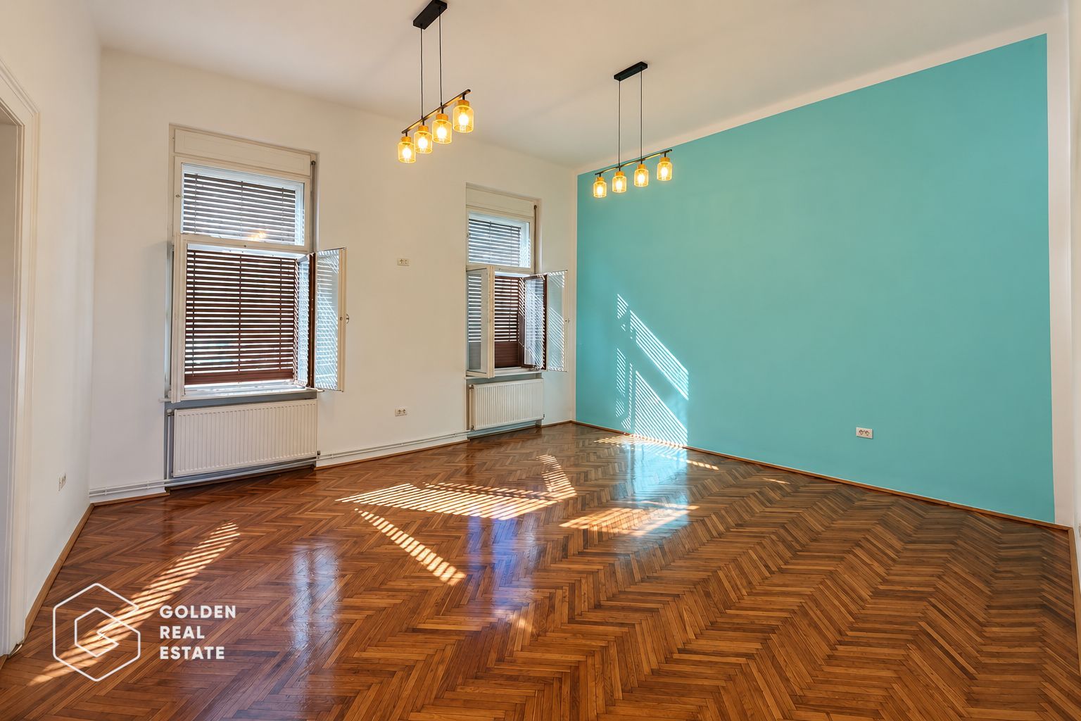 Apartament ultracentral, 3 camere, ideal atat ca locuinta, cat si pt birouri - Poză 2