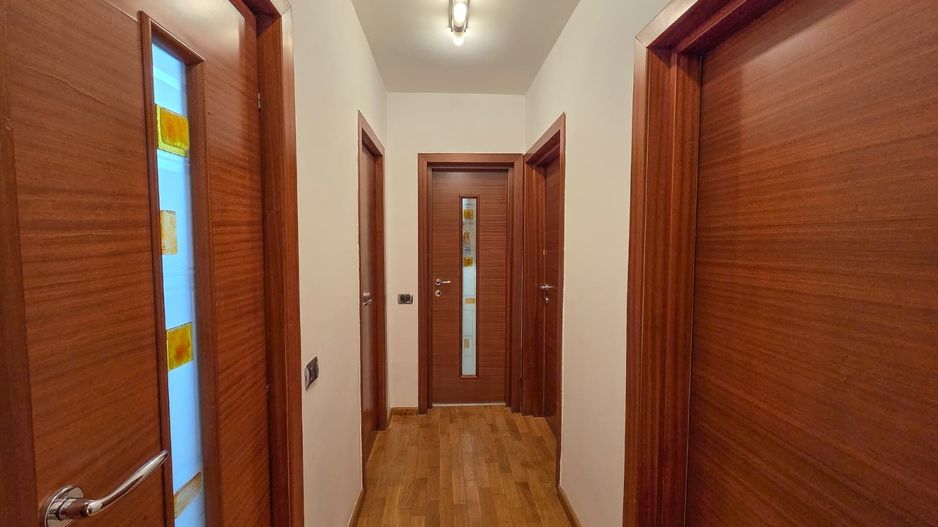 Apart 3 camere birouri stradal Bulevardul Unirii colt Nerva Traian - Poză 10