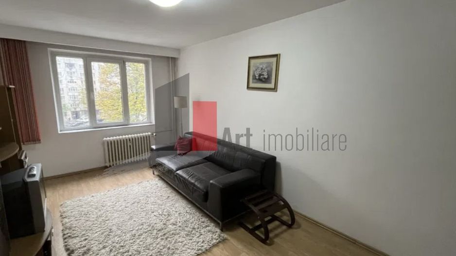 APARTAMENT  3  CAMERE  SEBASTIAN - Poză 2