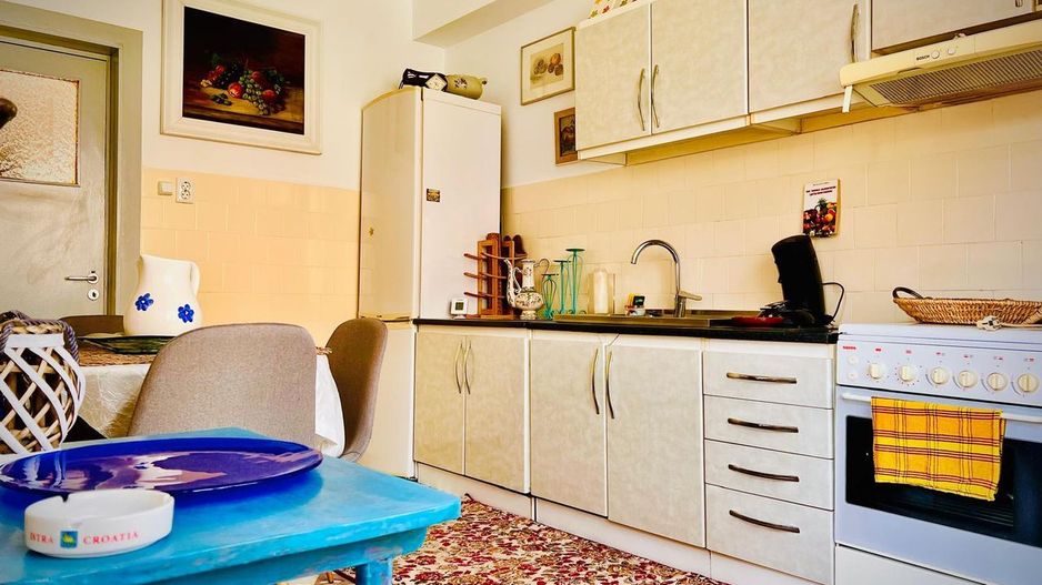 Casa tip Duplex P+1E + demisol + garaj | Zonă centrală | 432 mp teren - Poză 4