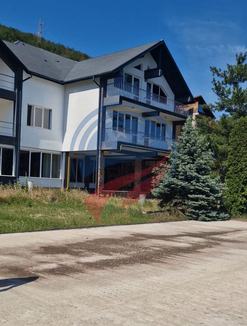 Pensiune Premium de Vânzare pe Malul Dunării – Eșelnița | 0% Comision - Poză 30