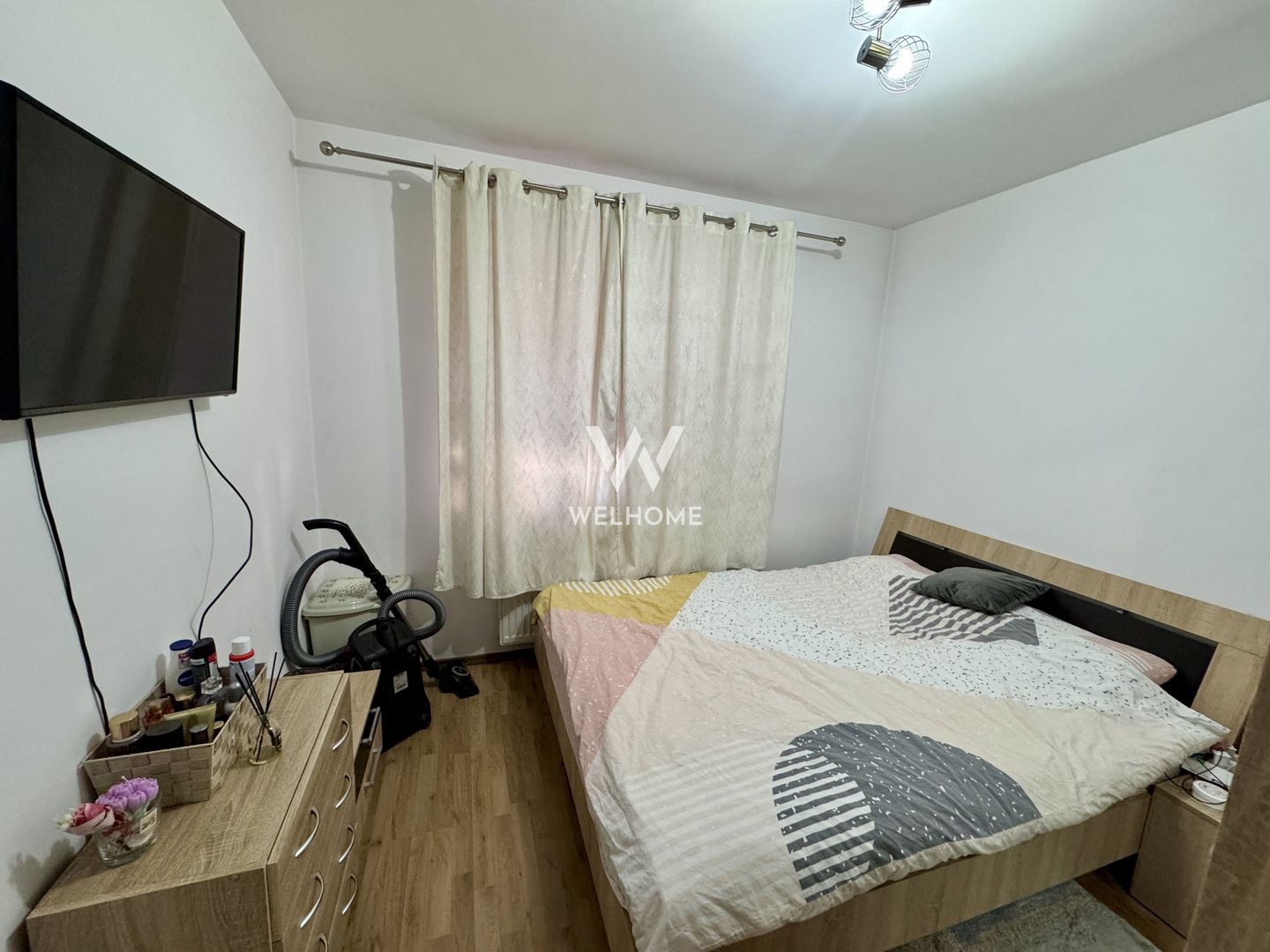Apartament 3 camere, mobilat si utilat, loc de parcare - Poză 1