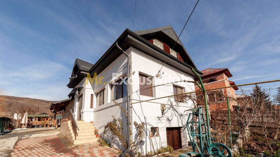 Casă Ștefănești – 1 km de Primărie | Curte mare, zonă liniștită - Poză 2
