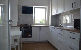 Apartament 3 camere, Târgu Cucu (Ultracentral), 71 mp, mobilat și utilat complet - Poză 3