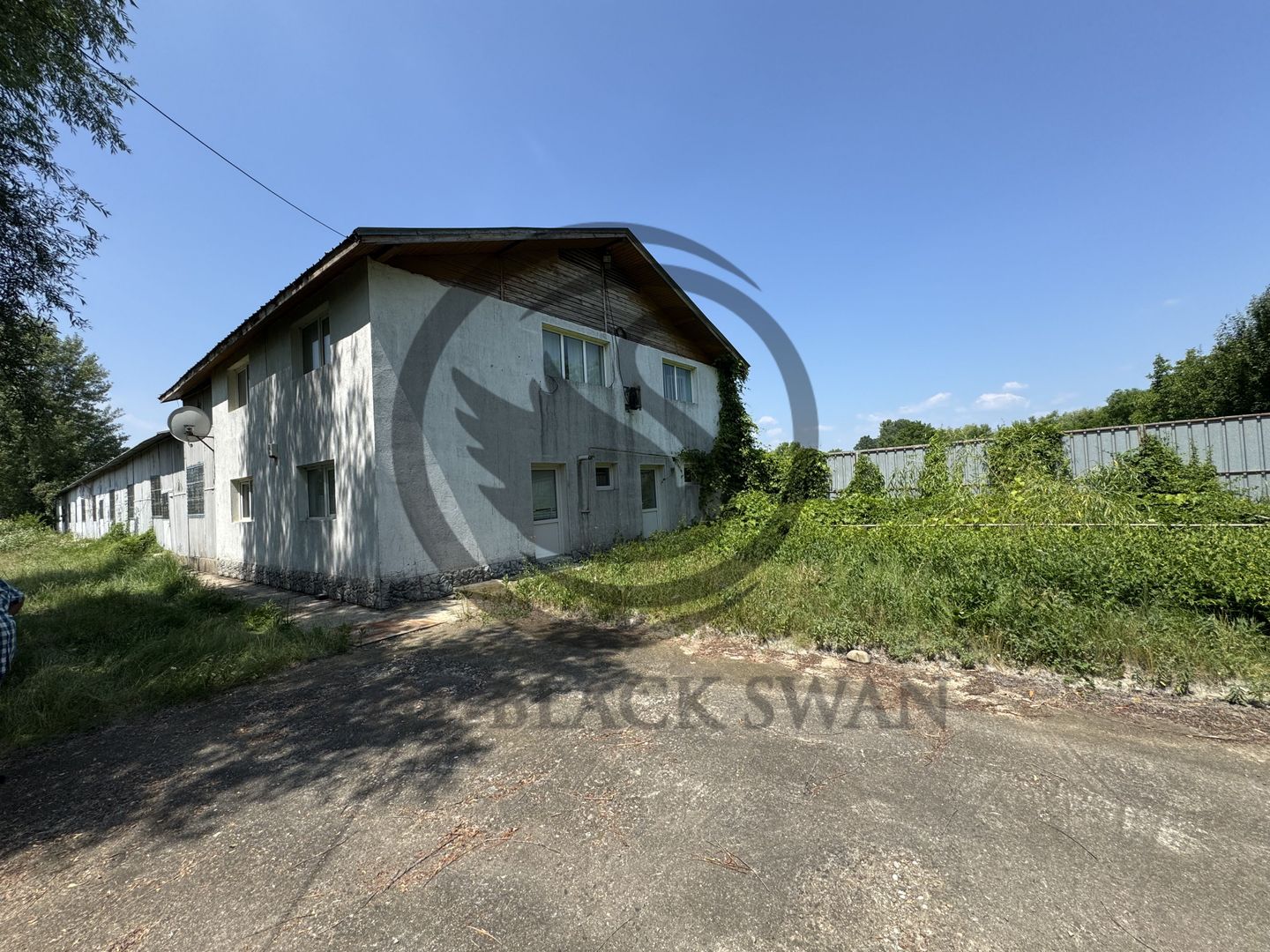 Hala de vanzare | 1.100mp I Boldesti-Scaieni - Randament anual 10% - Poză 1