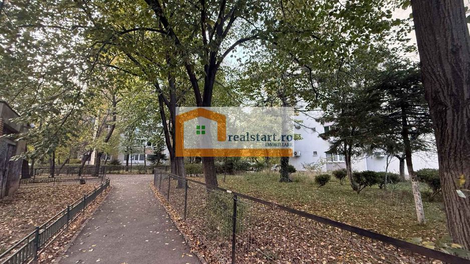 Bloc anvelopat, Romancierilor, toate instalatiile noi, 2 lifturi - Poză 3