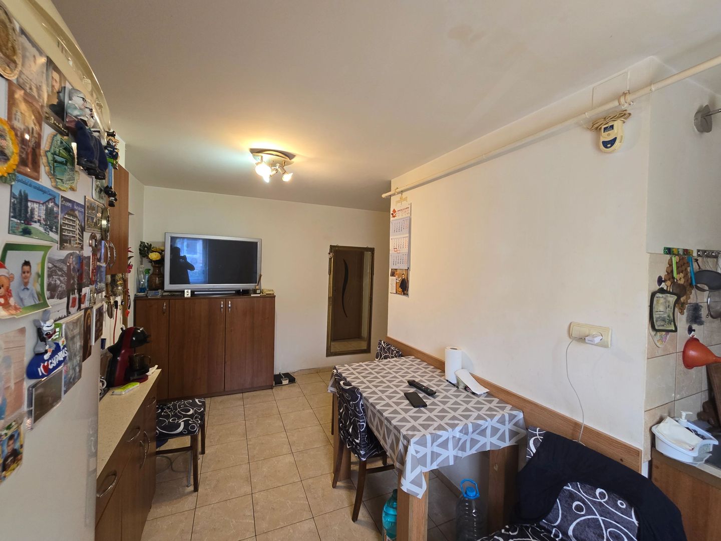 Apartament 3 camere,Zona Lipovei,Etaj 2, Mobilat si Utilat Complet, Garaj - Poză 8