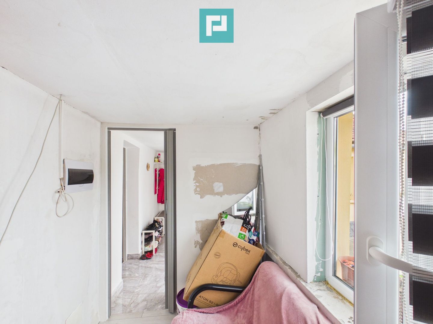 Casă individuală 3 camere,teren de 1500Mp Bătania - Poză 10
