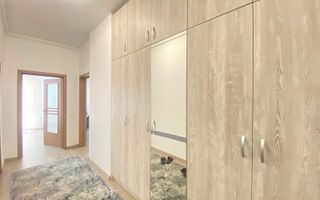 Apartament cu 3 camere de inchiriat si loc de parcare, strada Campina - Poză 4