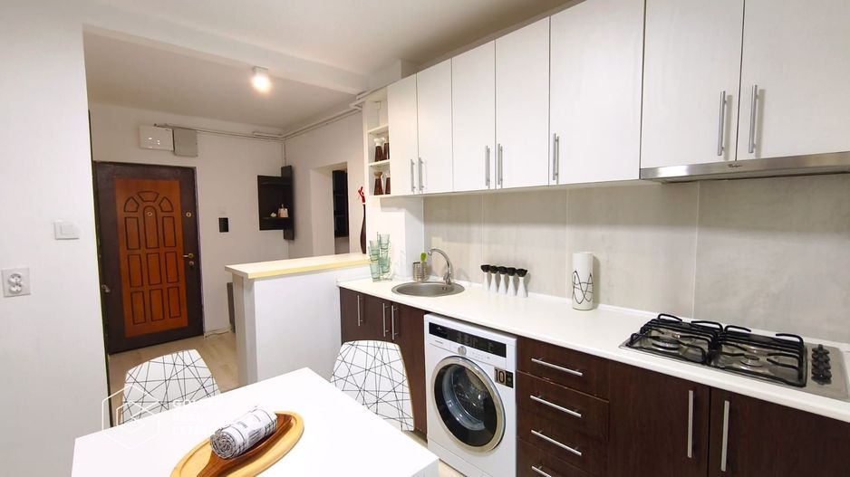 Apartament 2 camere, balcon cu vedere la Malul Muresului, parcare - Poză 2