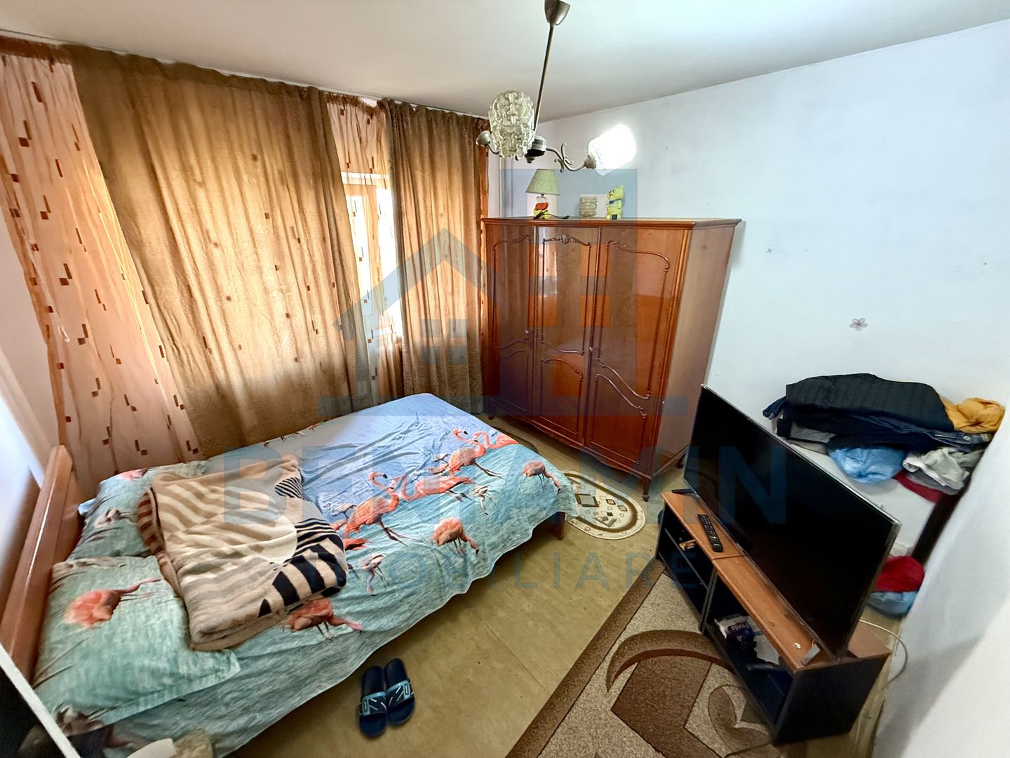 2 decomandate - etaj 3 - 53mp - teava de gaze - 1981 - Rovine - Iorga - Poză 3