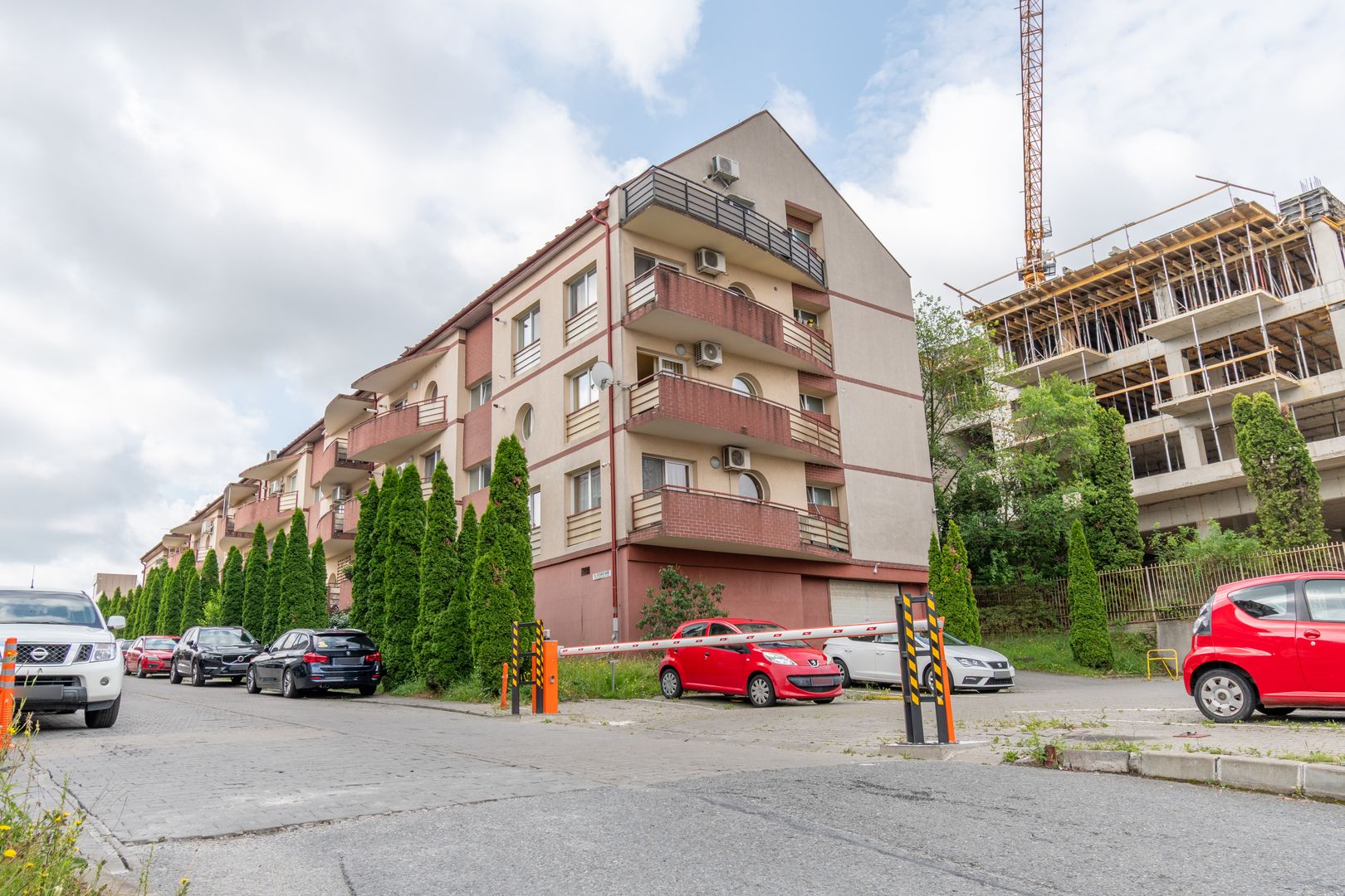 Apartament 3 camere de vanzare Bună Ziua str. Costache Negri Parcare - Poză 21