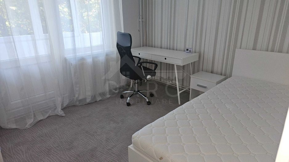 Imobiliare inchiriere apartament 3 camere - Poză 2