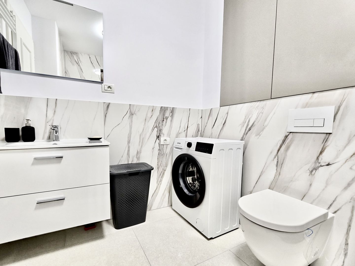 Apartament vibrant și primitor, prima închiriere, în Monarch Residence - Poză 13