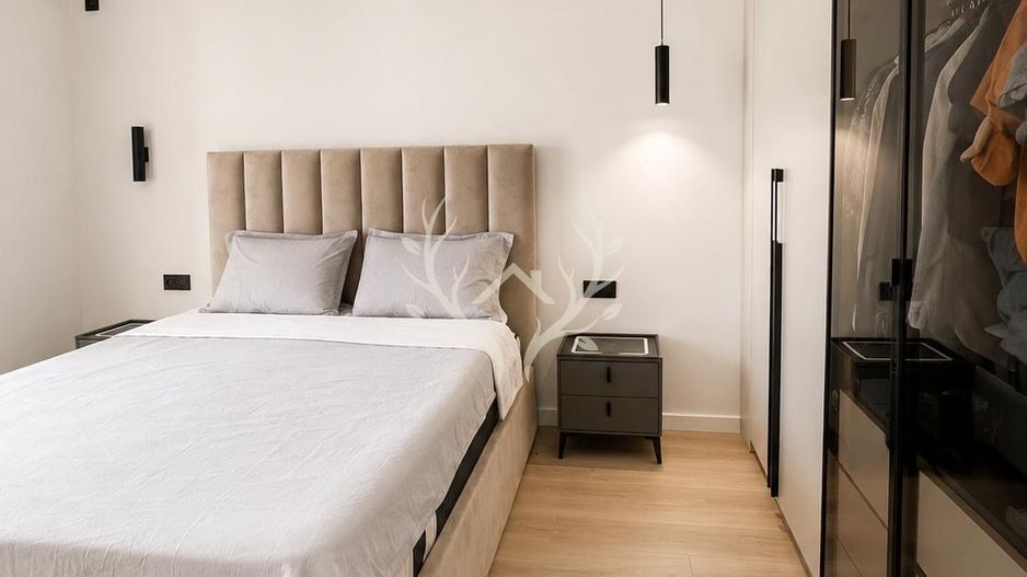 Apartament cu 3 camere si terasa de 82 mp - zona Vivo Floresti - Poză 3
