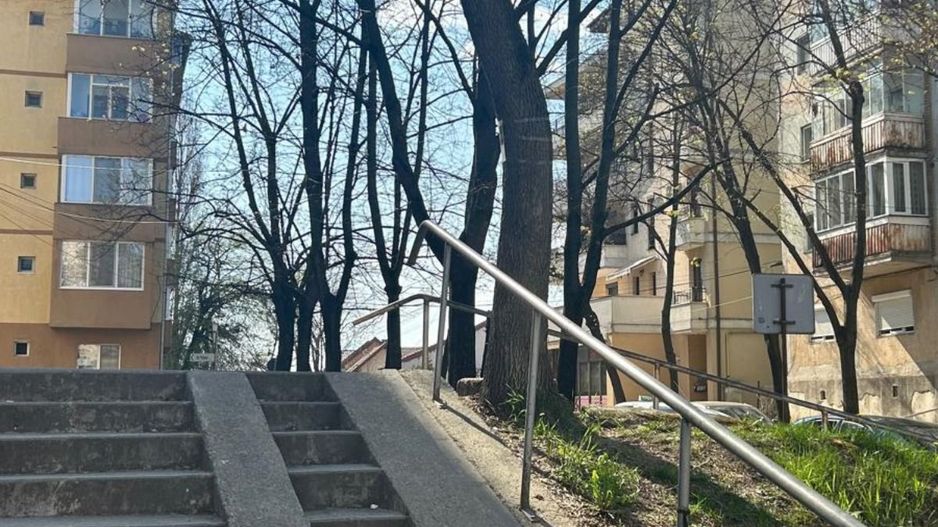 Apartament 2 camere, 47 mp, zona Dâmbovița - Poză 1