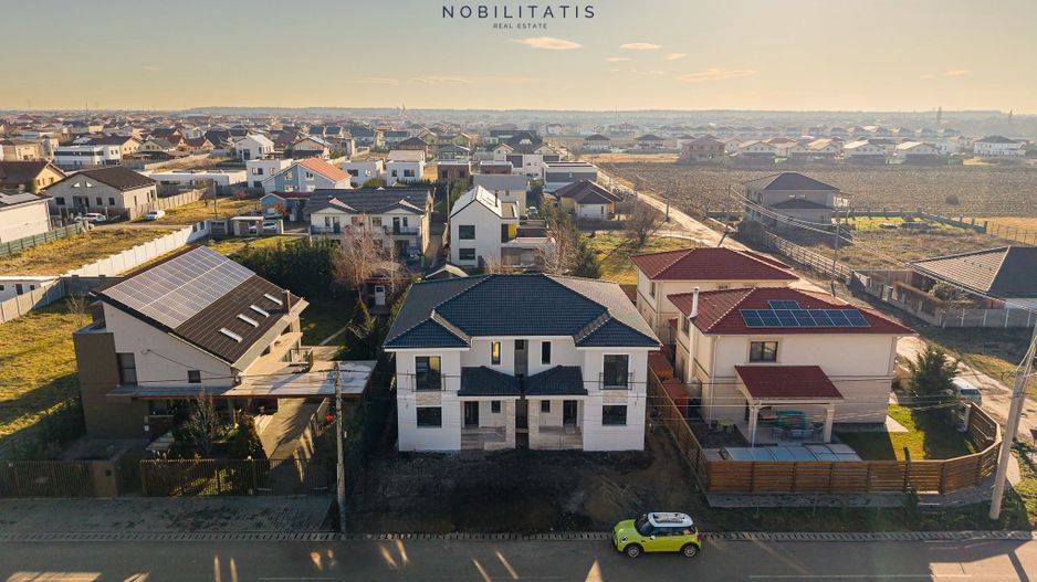 Duplex nou deosebit - despartit prin camera tehnica | Curte amenajata - Poză 12