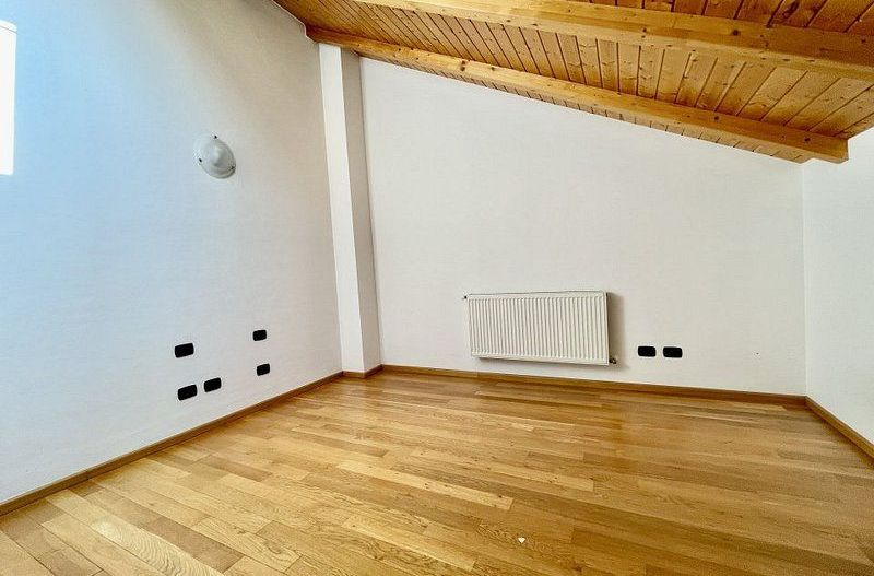 Penthouse pe doua niveluri situat in Piata Unirii - Poză 9