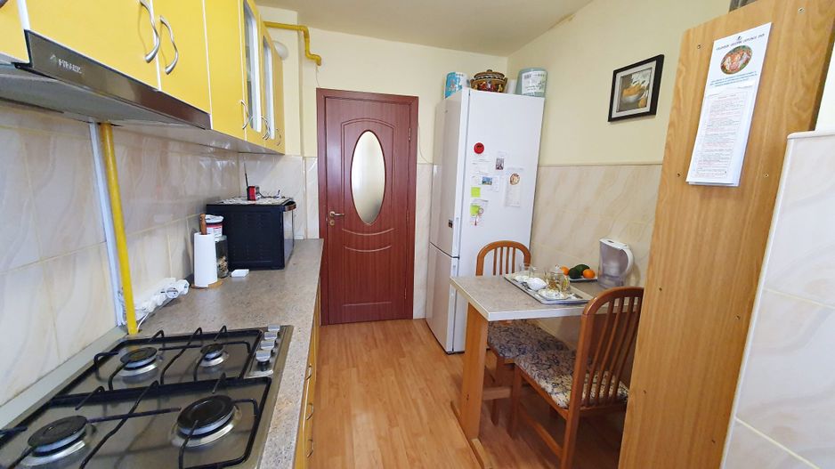 Astra, apartament 3 camere, etaj 3 - Poză 9