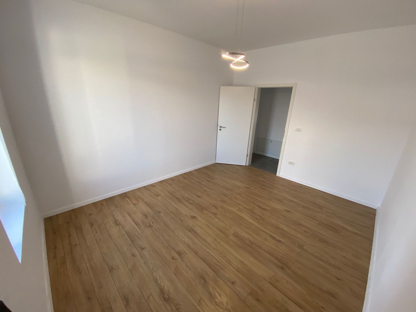 Casa individuala moderna in zona de Nord - Poză 22