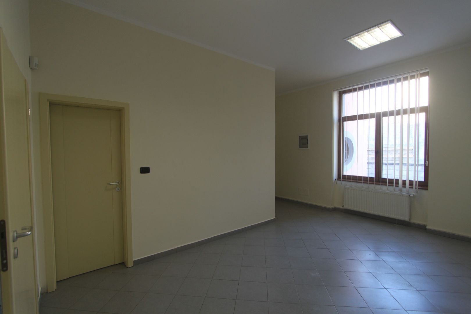 Birouri în vila - zona Balcescu - Poză 12