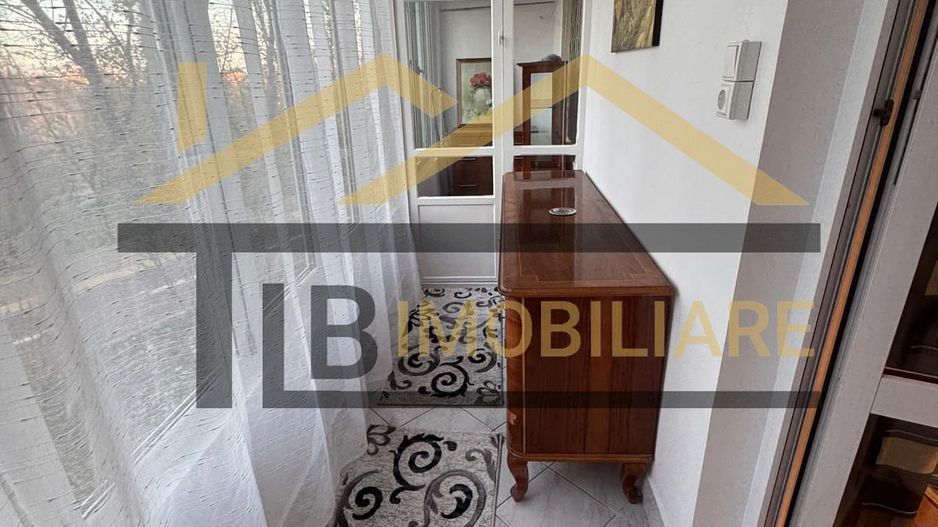 Apartament cu 2 camere, decomandat, 58mp, zona UMF - Poză 11