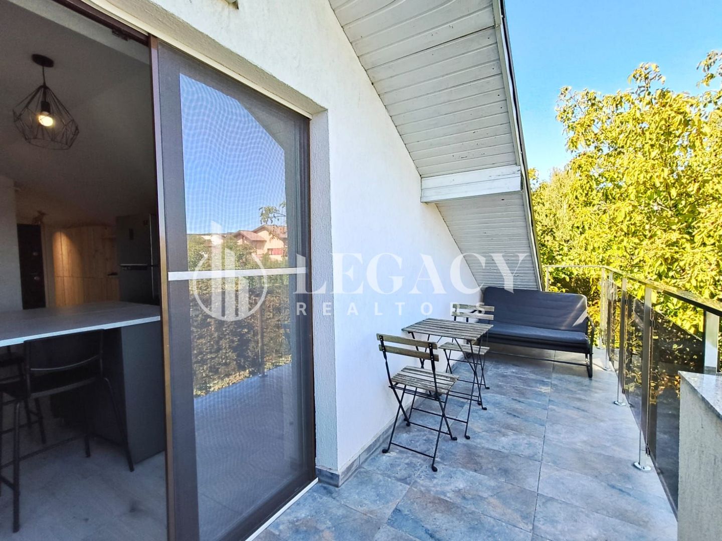 Apartament READY TO MOVE la mansardă, cu balcon și boxă de depozitare - Poză 14