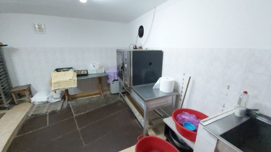 IMOBIL DE LOCUIT SI SPATIU COMERCIAL IN ZONA MEHALA -CETATII - Poză 3