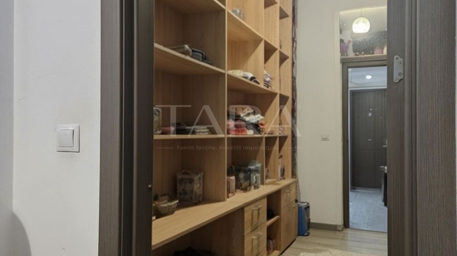 Apartament cu 3 camere, balcon și 2 lifturi, zona Corneliu Coposu. - Poză 5