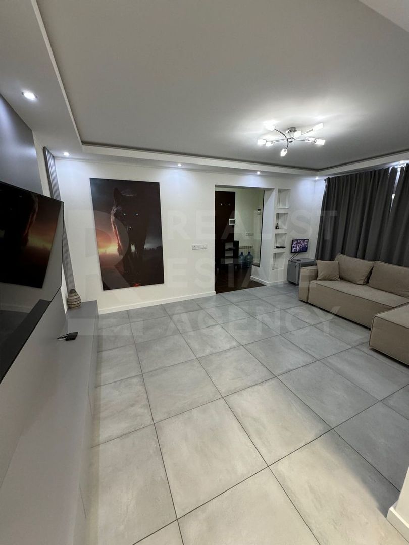 Chirie, casă, 3 camere, strada Alexei Şciusev, Centru - Poză 10