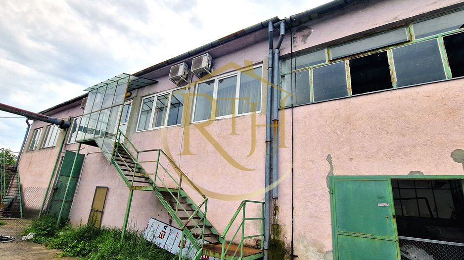 Cladiri si teren de închiriat zona industriala pentru orice tip de activitate. - Poză 8