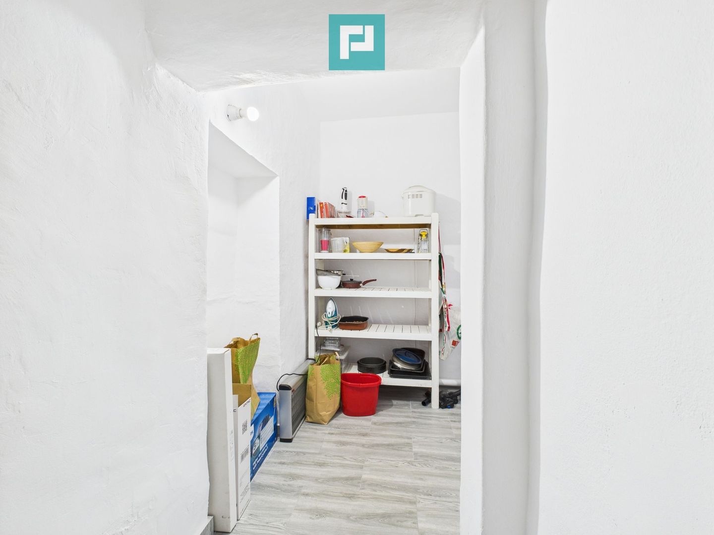 Casă 3 camere renovată cu potențial în Ketegyhaza - Poză 12