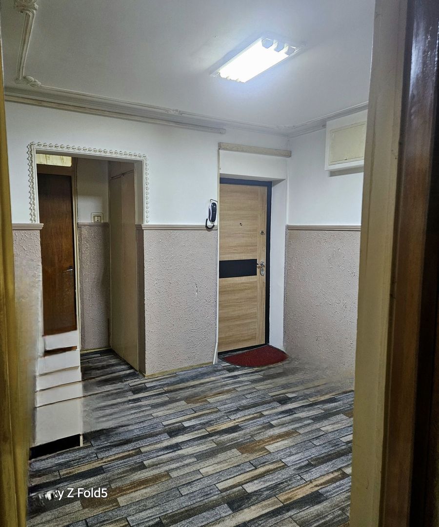 Apartament 4 camere Tei - Poză 1