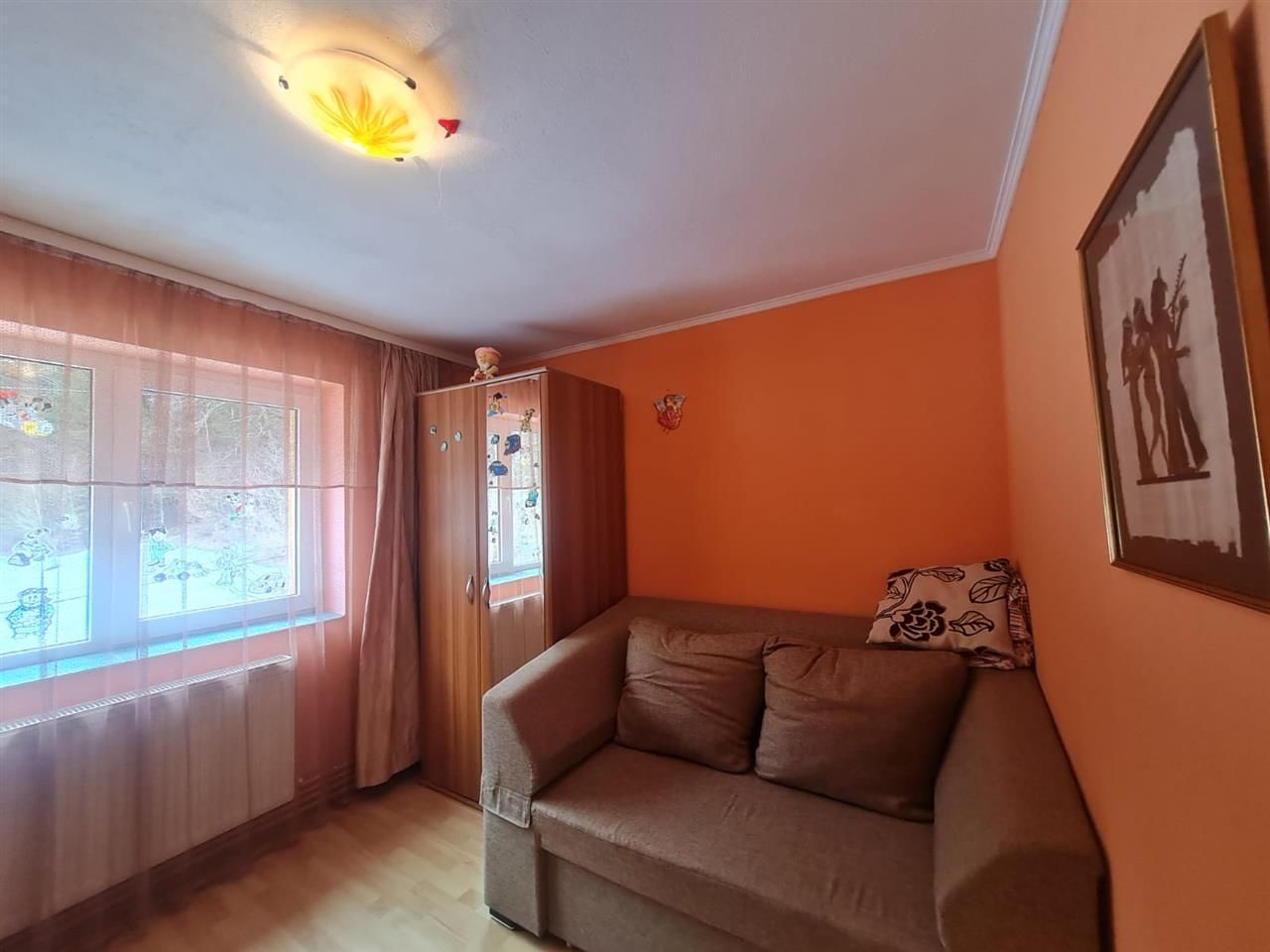 Cu 4.200mp teren, Vila cu potential turistic, in inima Predealului - Poză 19