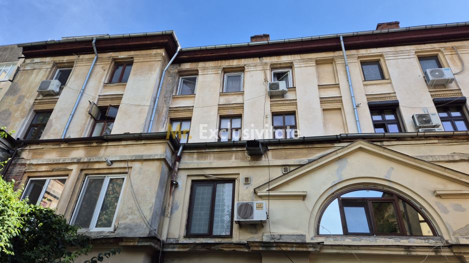 Apartament cu potențial situat pe strada Amzei. - Poză 2