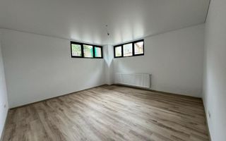 Garsonieră Luminoasa cu Balcon Spațios - Poză 4