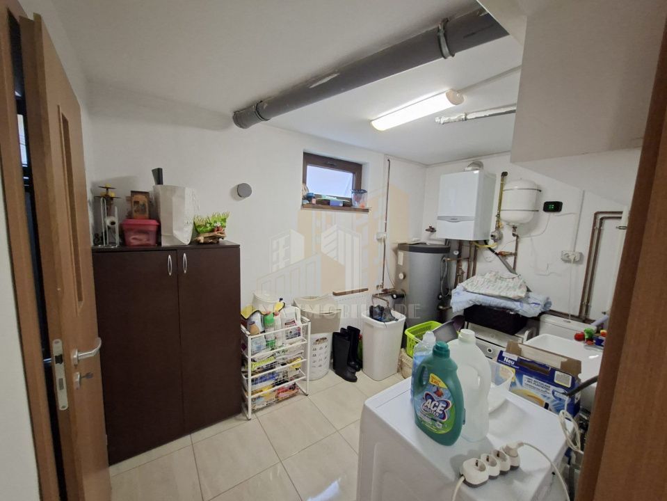 Casa individuala Tractoru zona Socec Brasov - Poză 15