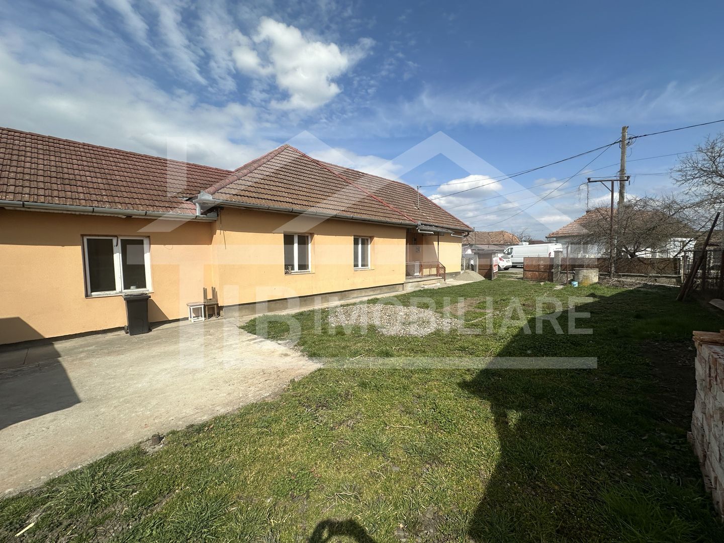 Casa individuala de vanzare, 107mp, 645mp teren, Zona Santana de Mures - Poză 3