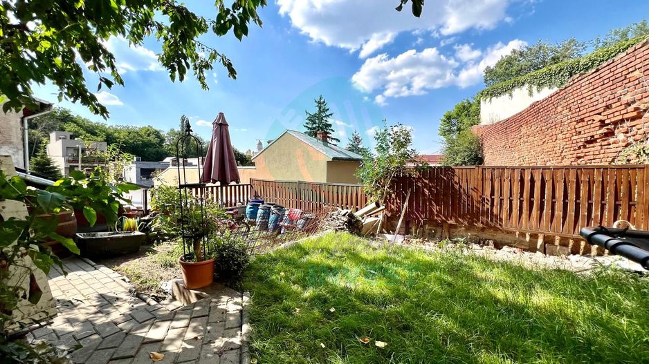 Casa pe parter cu posibilitate extindere- Curte - Poză 3