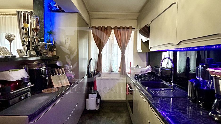 Apartament de vânzare 3 camere/ Eroilor / Floresti - Poză 3