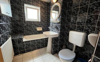 Apartament cu 3 Camere, Etaj Intermediar, Zona Cetate - Poză 5