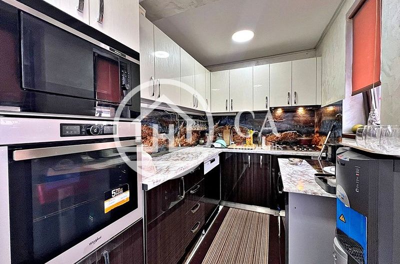 Casă de vânzare cu 4 camere în Cartierul Tineretului, Oradea - Poză 3