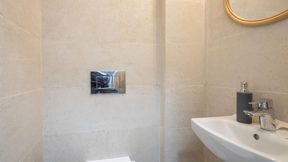 Apartament cu 4 camere renovat  Rogerius - Poză 9