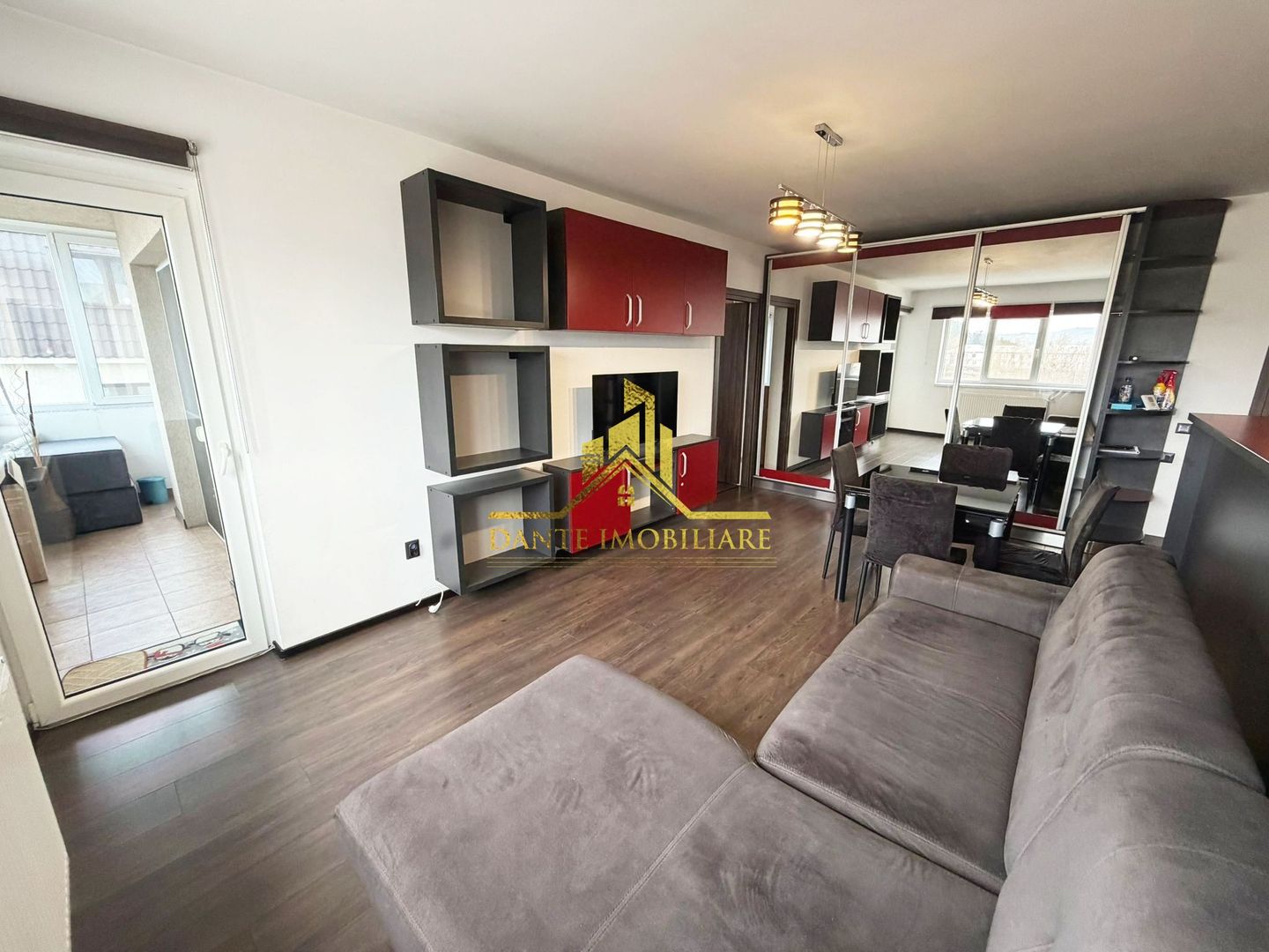 2 camere, spatios, mobilat modern, bloc nou, balcon, zona VIVO - Poză 2