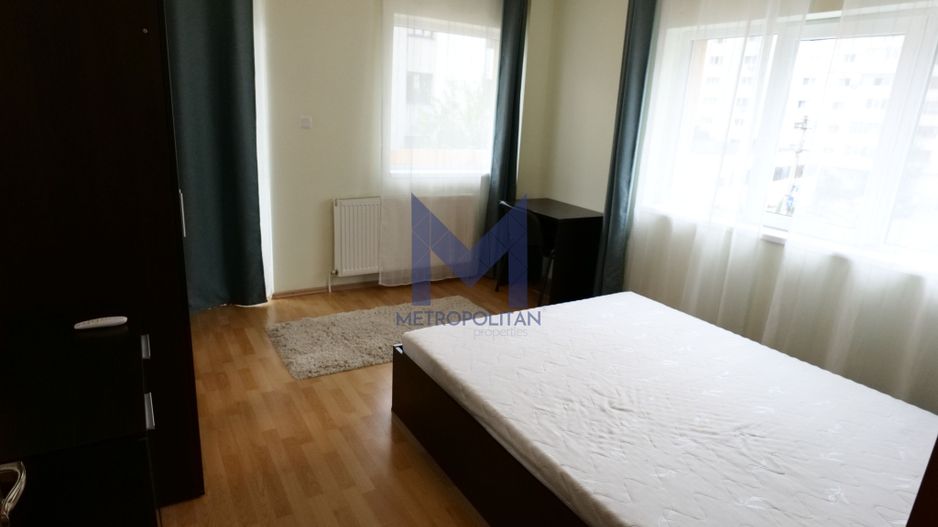 De închiriat apartament luminos 3 camere - Poză 11