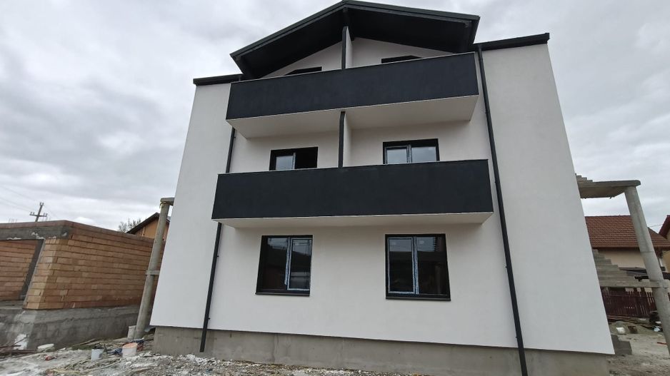 Apartament 2 camere,bloc NOU 50mp,zona 7Noiembrie 1 parcare - Poză 1