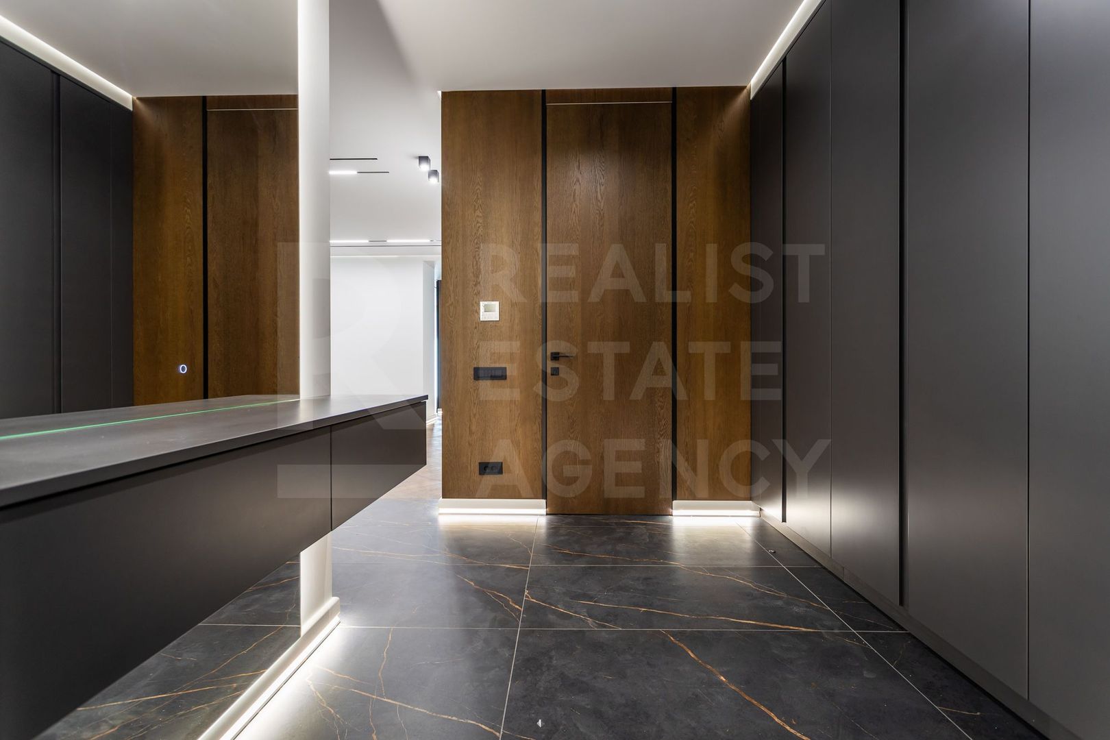 Chirie, apartament, 4 camere, str. Universității, Centru - Poză 18