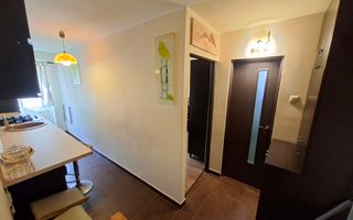 Garsoniera Centrul Civic strada Matei Basarab Brasov - Poză 1